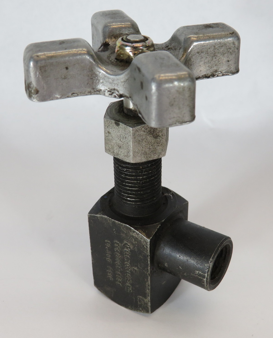 Elon College FFA2002T Needle Valve 1/4" NPT 10000 psig USED