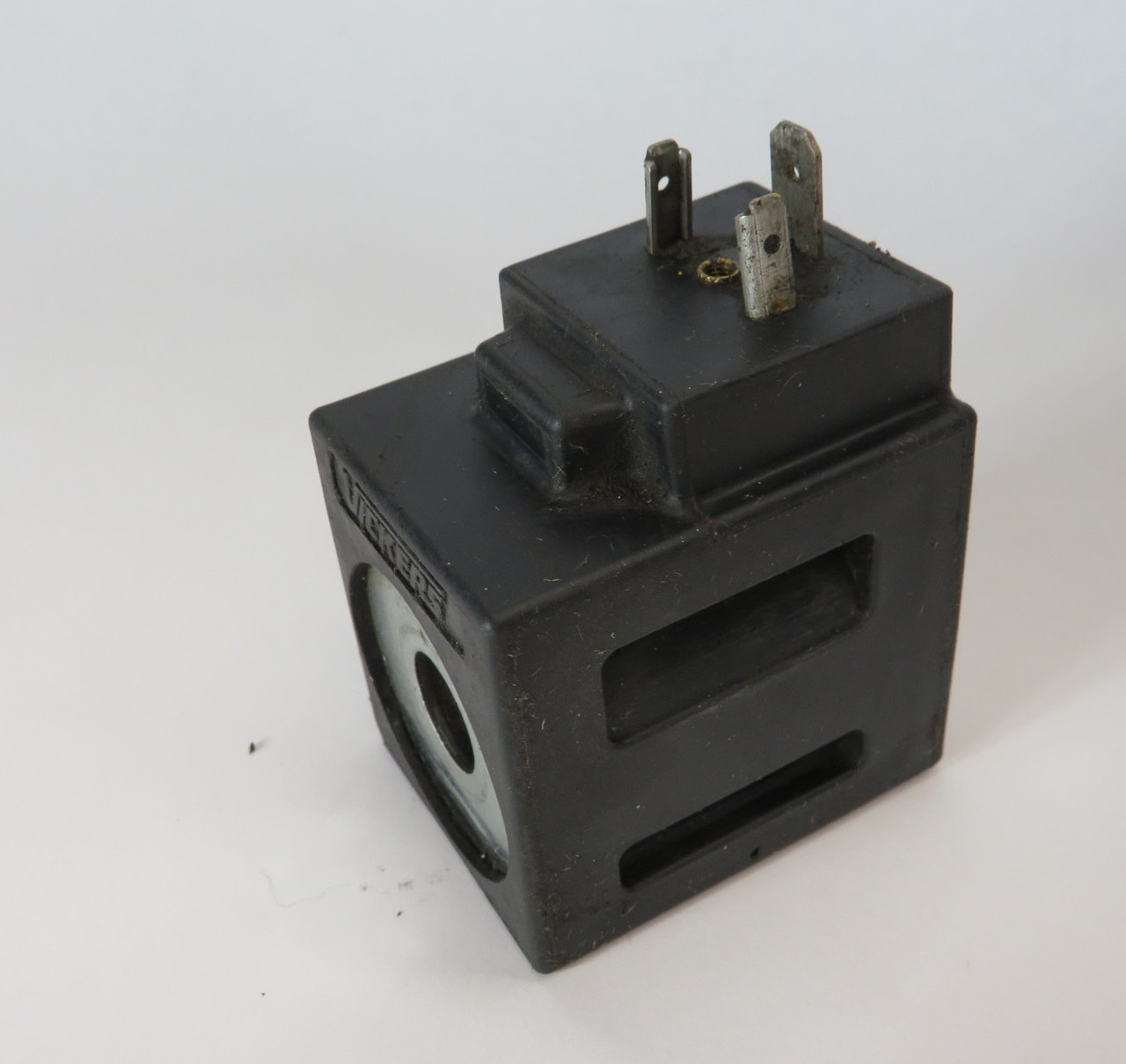 Vickers 02-178087 Solenoid Coil 24VDC USED