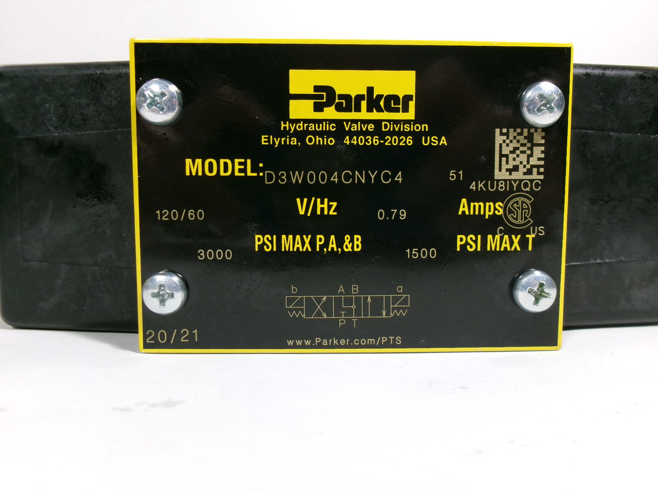 Parker D3W004CNYC4 Directional Control Valve 120V 60Hz 0.79A 3000 psi NEW