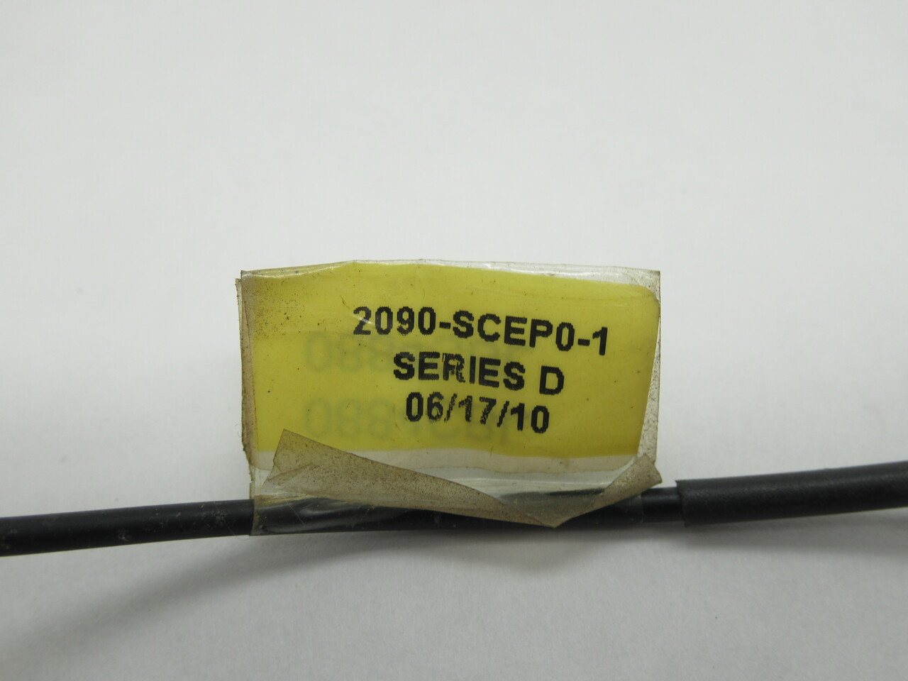 Allen-Bradley 2090-SCEP0-1 Series D Fiber Optic Cable 0.1m Length USED