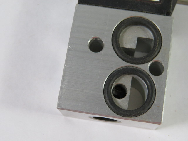 Humphrey S410 Pneumatic Directional Valve 1/8" NPT 24VDC 4.5W 125PSI ! NOP !
