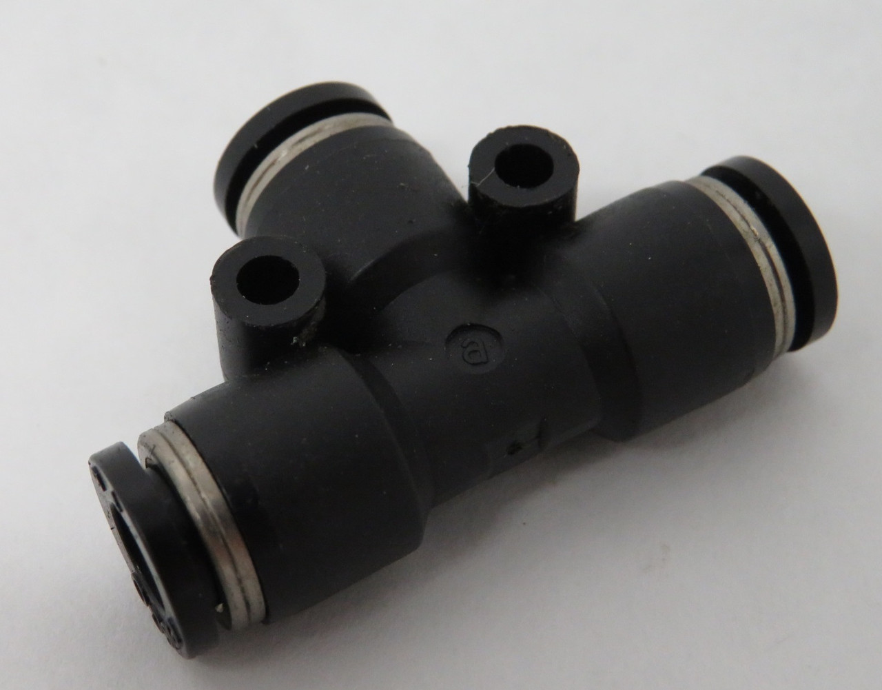 Pisco PE6 Push-In Tee Fitting 6mm Tube NOP