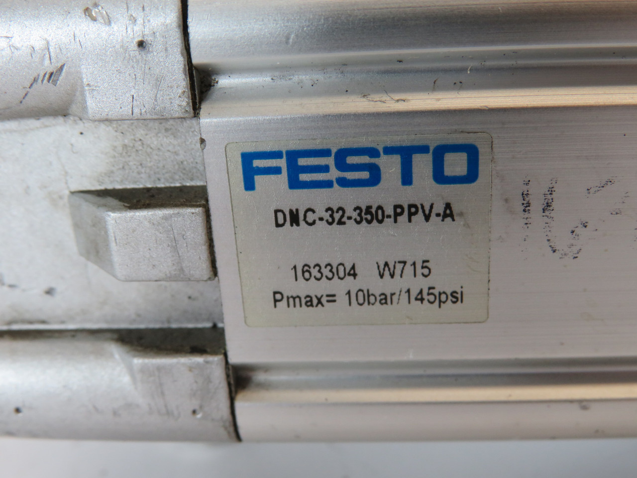Festo 163304 DNC-32-350-PPV-A Pneumatic Cylinder 32mm Bore 350mm Stroke USED
