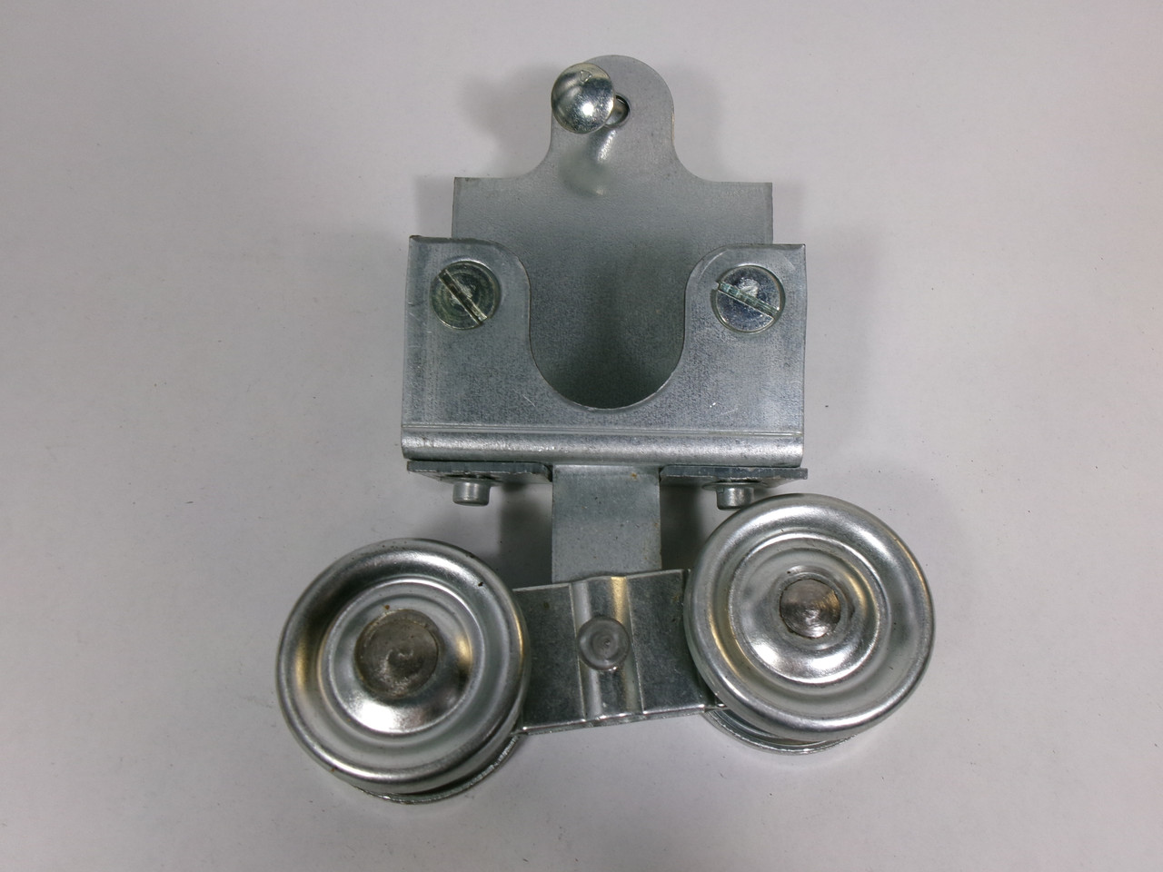 Richards Wilcox 7-6088 Box Track Hanger With Bolts 2-1/8" Wheel DMG BAG NWB