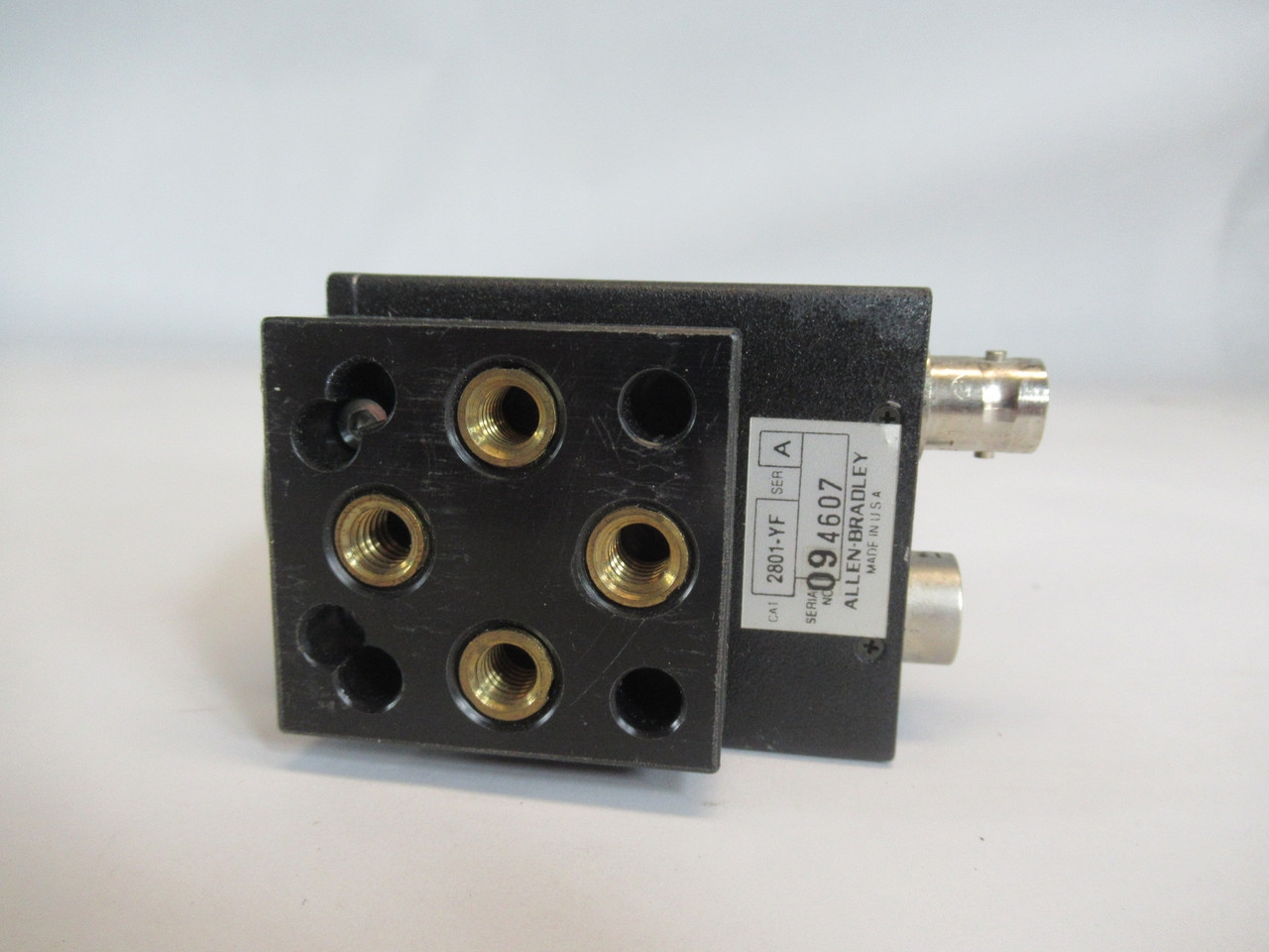 Allen-Bradley 2801-YF Machine Vision Camera  Ser A USED