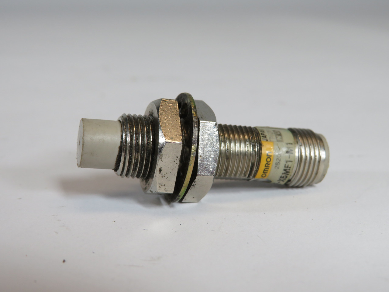 Omron E2E-X5MF1-M1 Proximity Switch 12-24 VDC USED