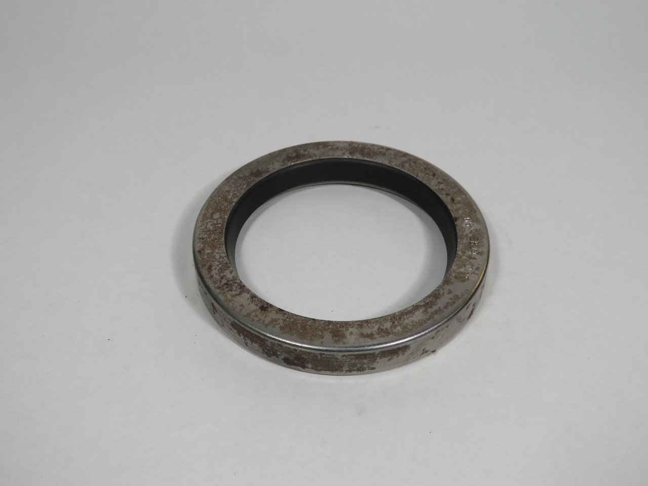 Chicago Rawhide 28041 Oil Seal 1.875" x 2.875" x 0.375" SHELF WEAR/BOX DMG NEW