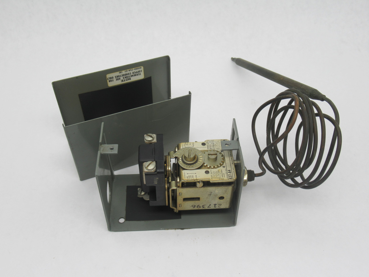 Allen-Bradley 837-A4A Series A Temperature Controller 60-190 Degrees F USED