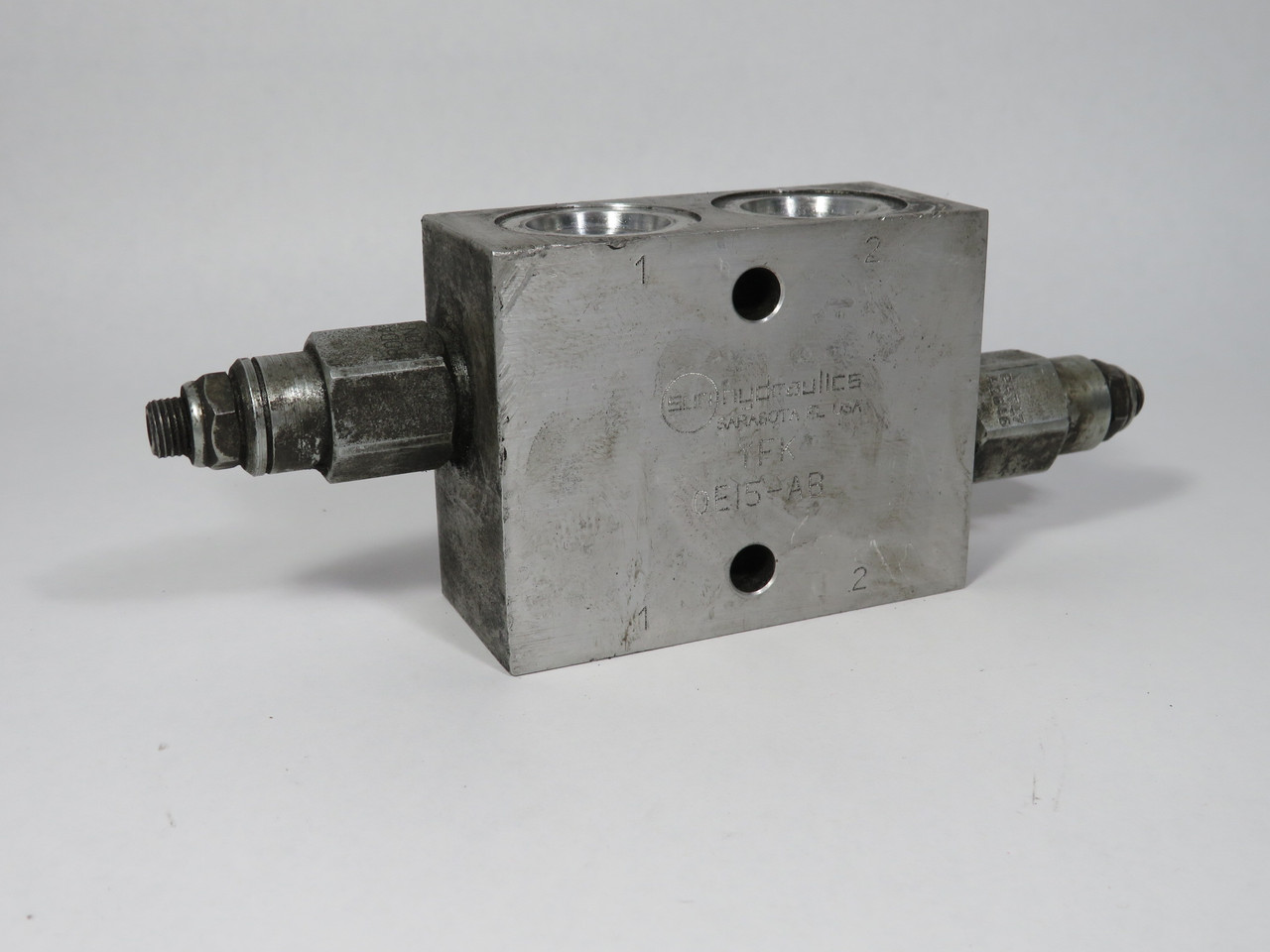 Sun Hydraulics YFK Manifold Assembly 0.34" Hole DIA C/W x2 RDDA Valves USED