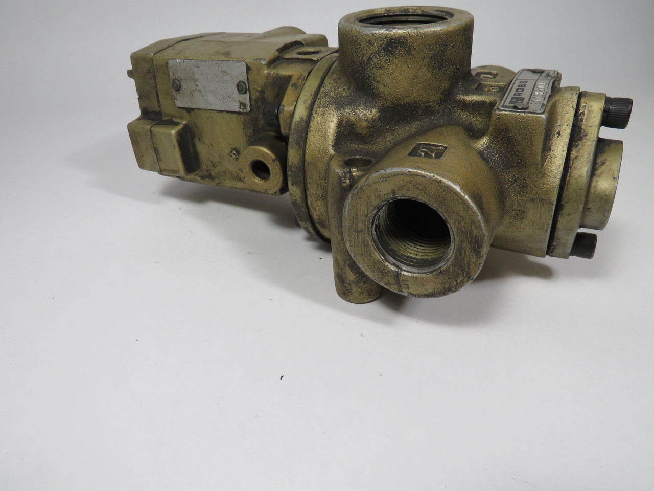 Ross 2773B5001 3/2 Solenoid Pilot Controlled Valve 110/120VAC 50/60Hz USED