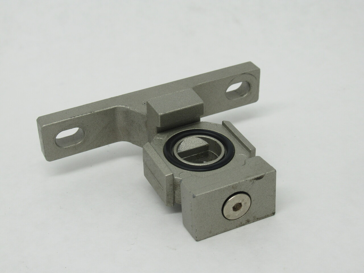 SMC Y30T-T4 Interface with T-Bracket for Modular FRL USED