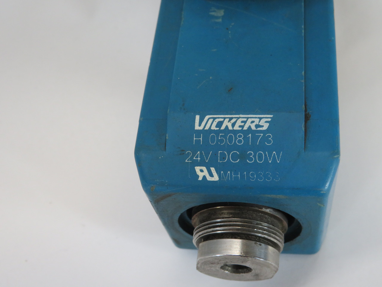 Vickers DG4V-3-2N-M-FW-H7-60 Directional Valve 3000 psi DAMAGED LABEL USED