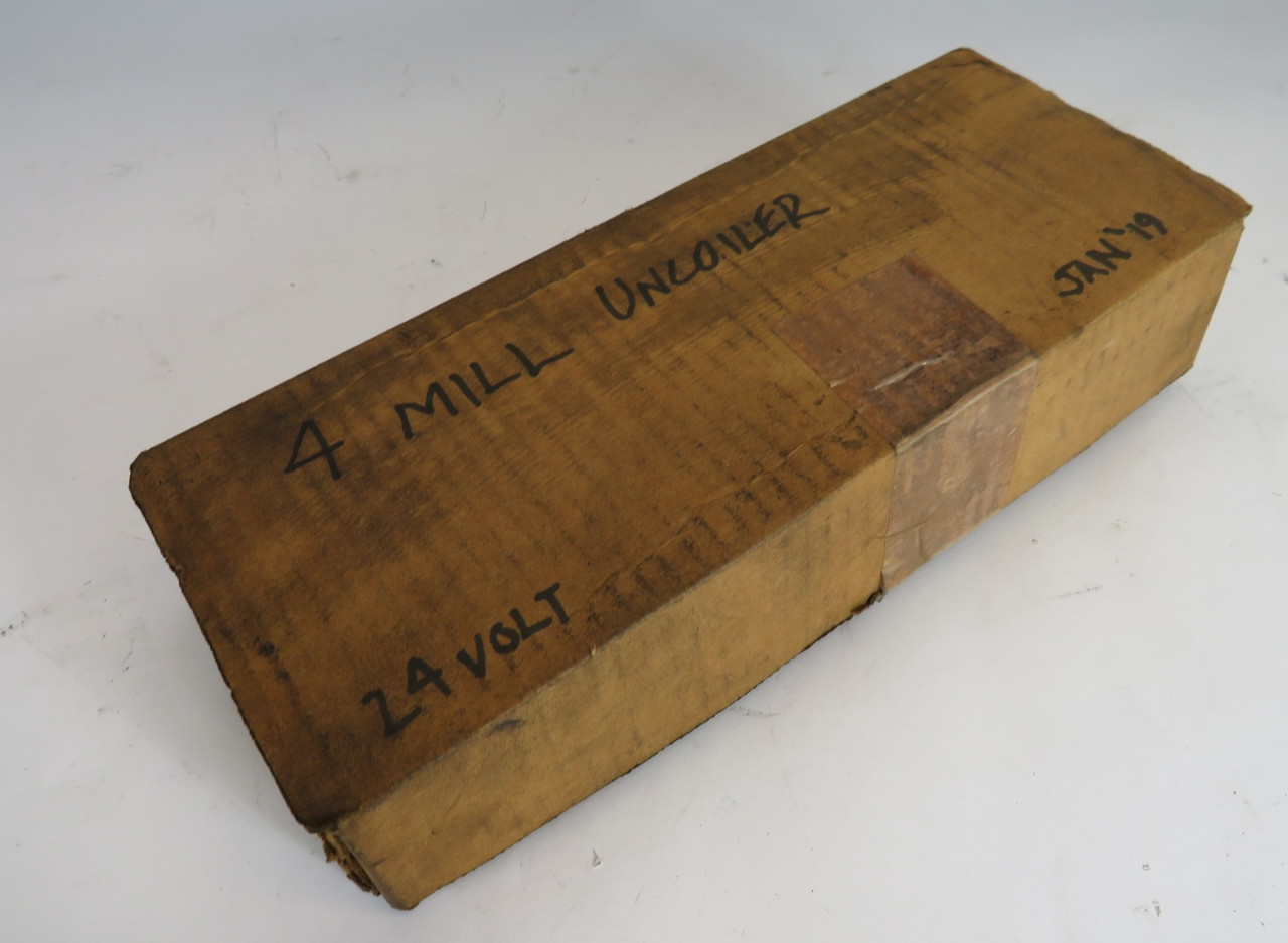 Parker D1VW004CNJW-91 Directional Control Valve 24VDC 1.39A BOX DAMAGE NEW