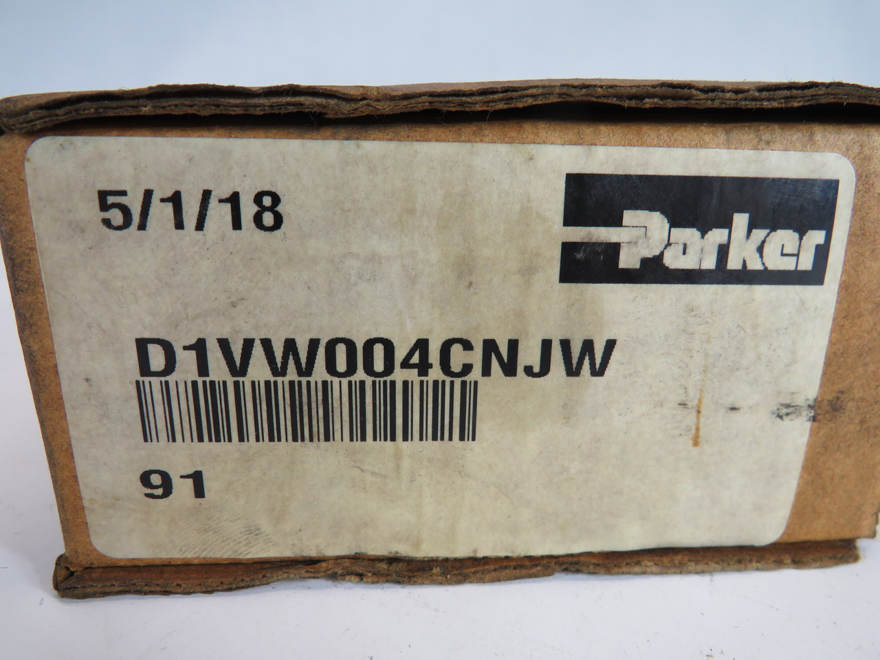Parker D1VW004CNJW-91 Directional Control Valve 24VDC 1.39A BOX DAMAGE NEW