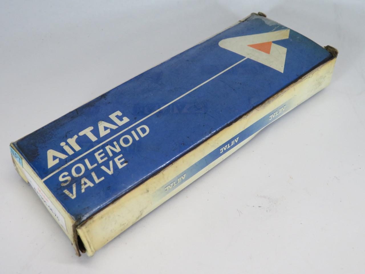 Airtac 4V130C-06-XO 5-Way Solenoid Valve 1/8 PT 110VAC 21-114 psi BOX DAMAGE NEW