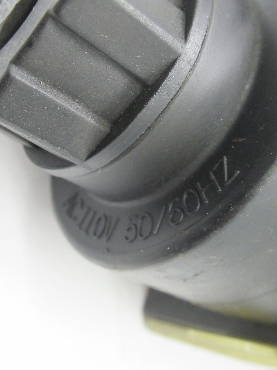 HyVair D05S-2B-115A-35 Solenoid Directional Valve 110V 50/60Hz NOP