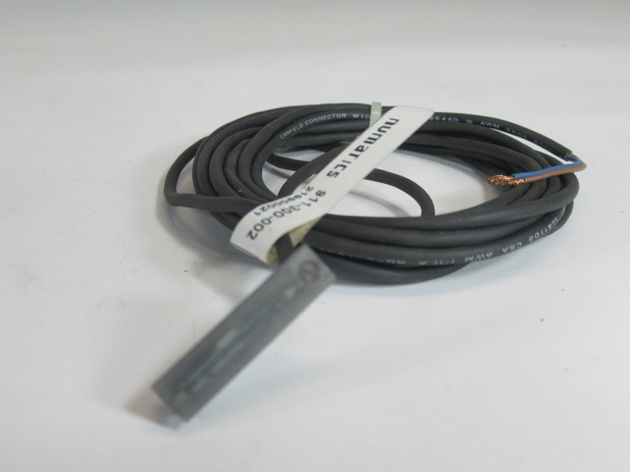 Numatics 911-300-002 Proximity Sensor USED