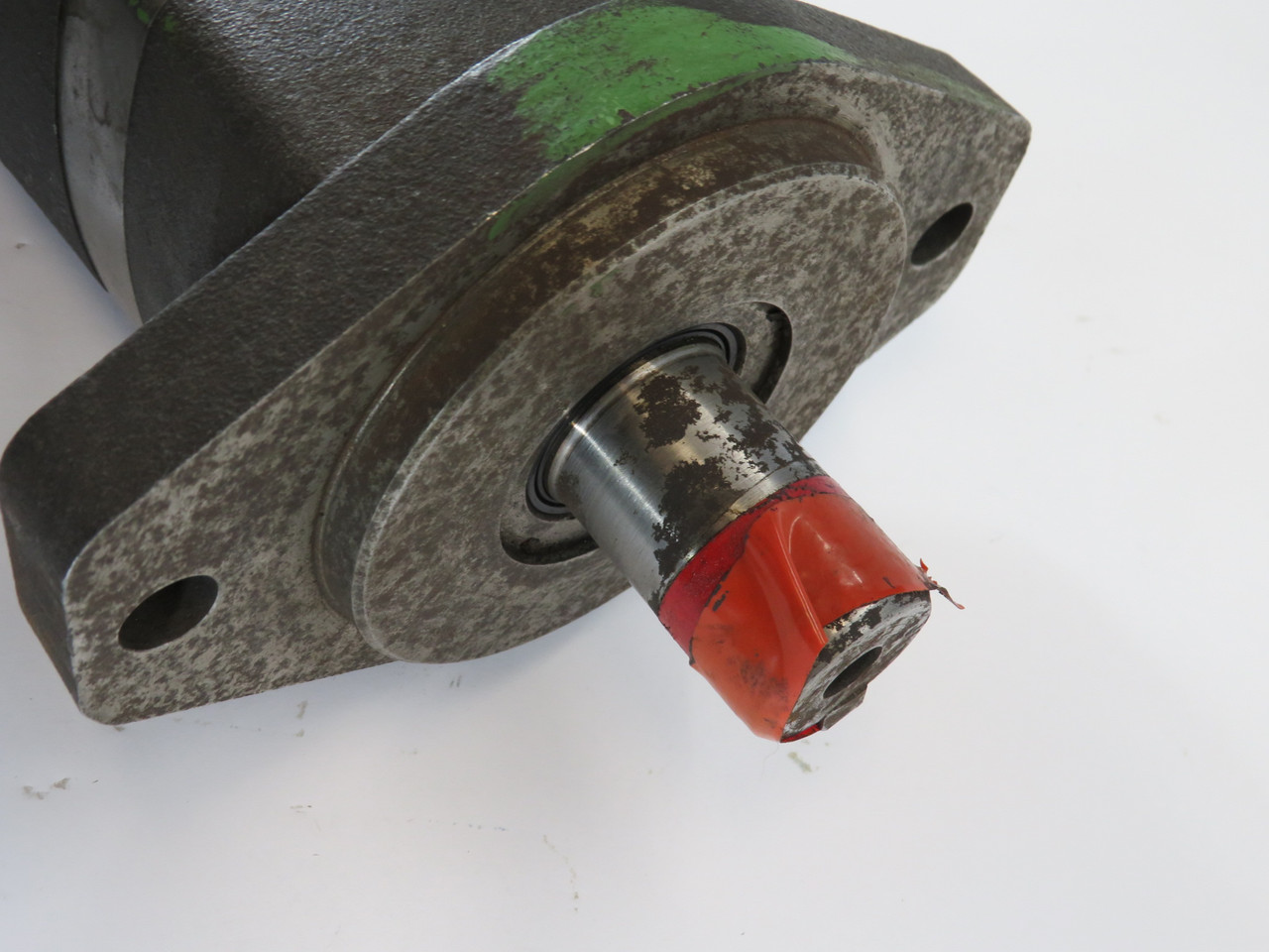 Eaton Char-Lynn 104-1207-006 2000 Series Disc Geroler 24.03in3/r MODIFIED USED