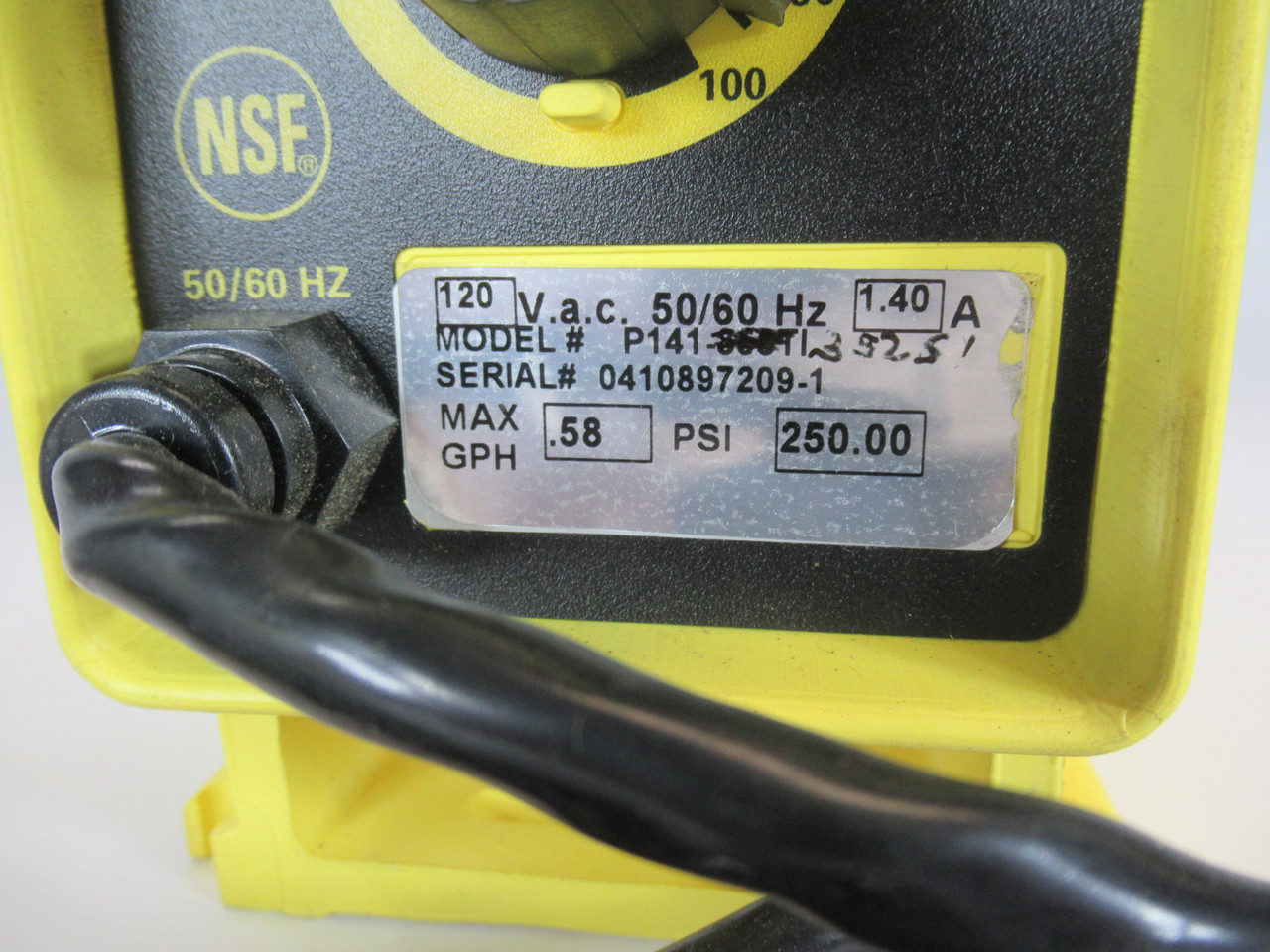 LMI P141-352SI Metering Pump .58 gph 250 psi *PLEASE READ DESCRIPTION* USED