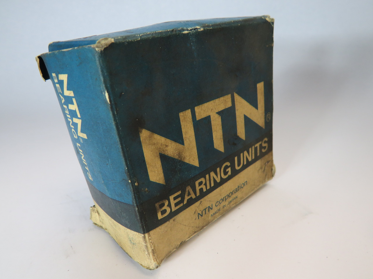 NTN AELS209-110NW3 Bearing Insert w/Locking Collar 3.3465"OD SHELF WEAR NEW