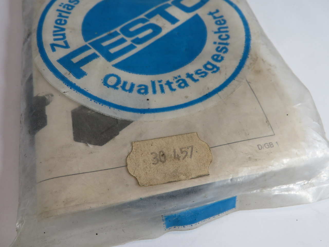 Festo 30457 SMEO-1-B Proximity Switch Sensor Damaged Bag NWB