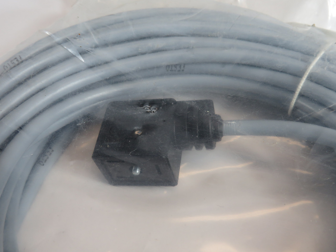 Festo 193458 KMF-1-24-10-LED Plug Socket with Cable NWB