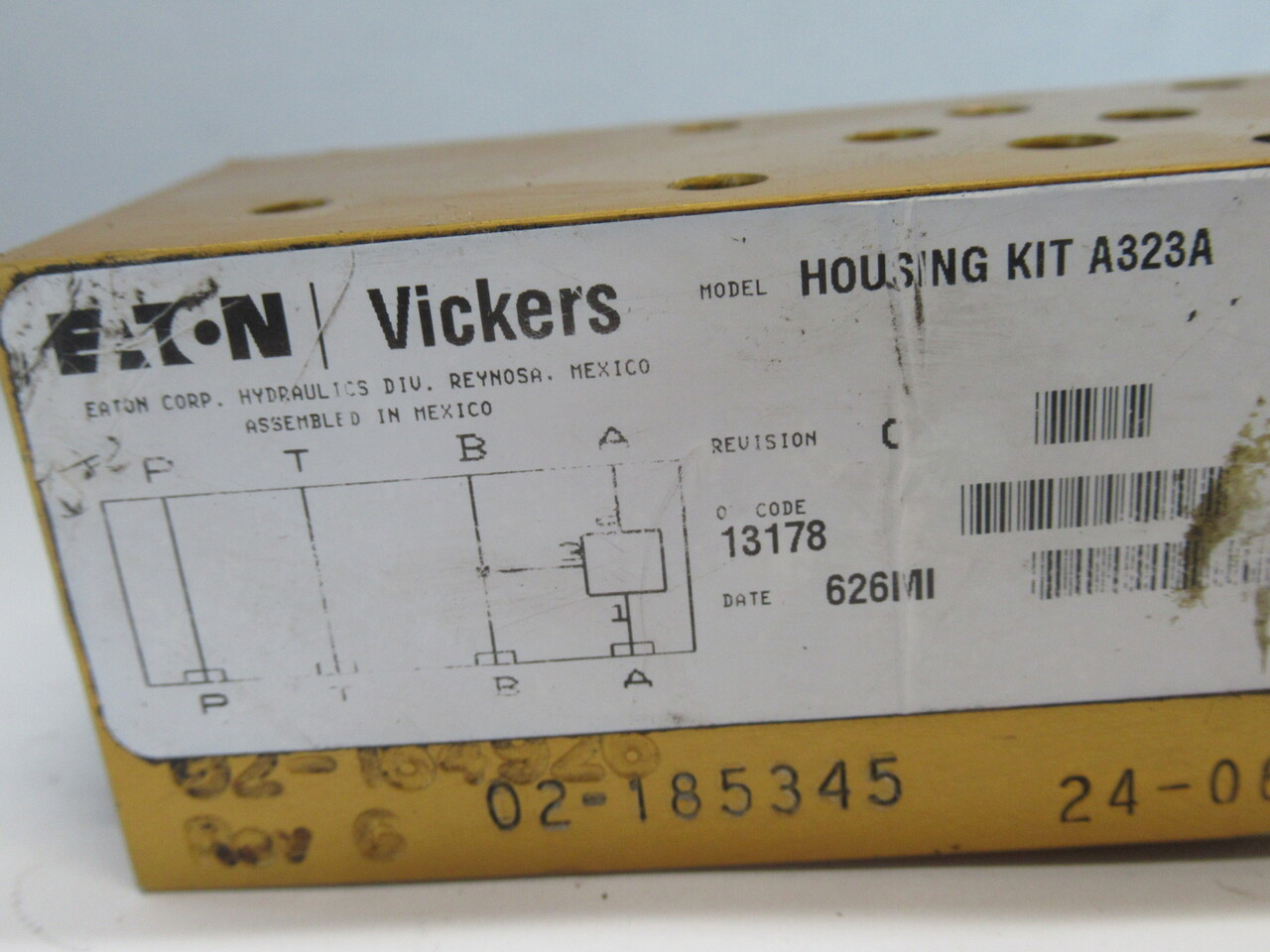 Eaton Vickers A323A 02-185345 Housing Kit Cavity for Check Valve SHELF WEAR NOP