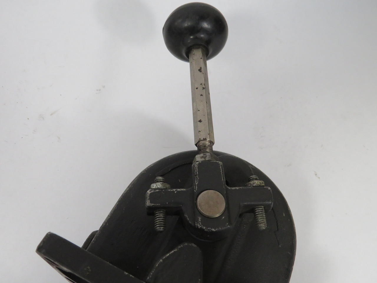 Fairchild 3433 Precision Regulator 250 psig 0.5-30 Range 3/8 NPT Ports USED