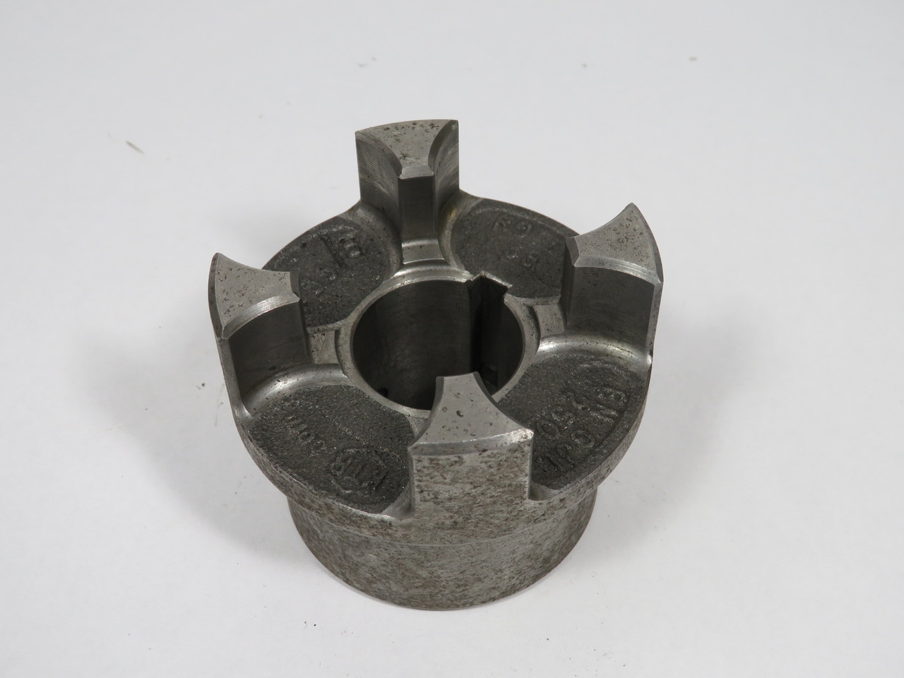 KTR BA020383073100 38 Series Jaw Coupling 1-1/4" Bore 1/4” Keyway USED