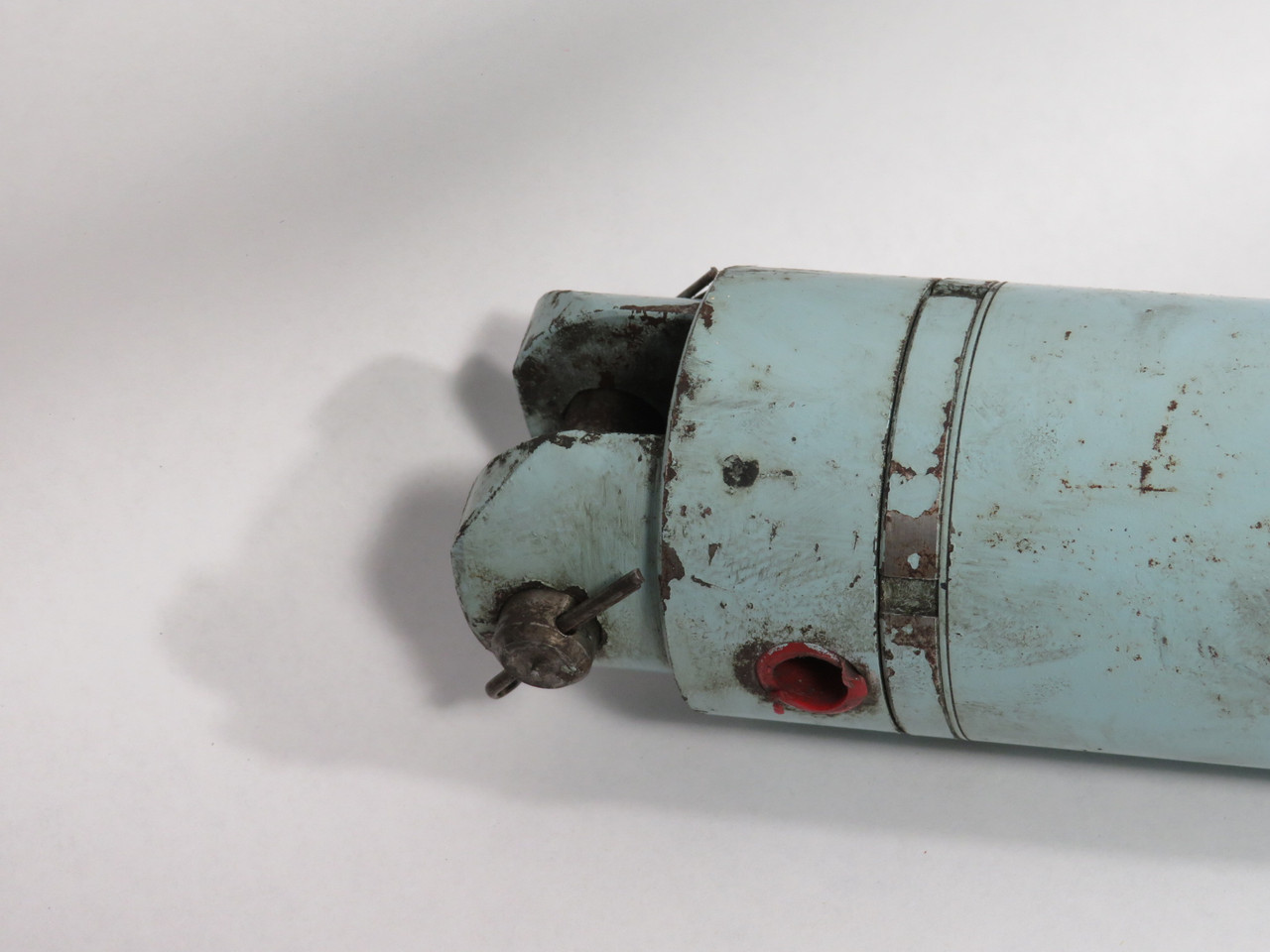 T-J Cylinders SM3-2-20-3/4 Pneumatic Cylinder 2" Bore 20-3/4" Stroke USED