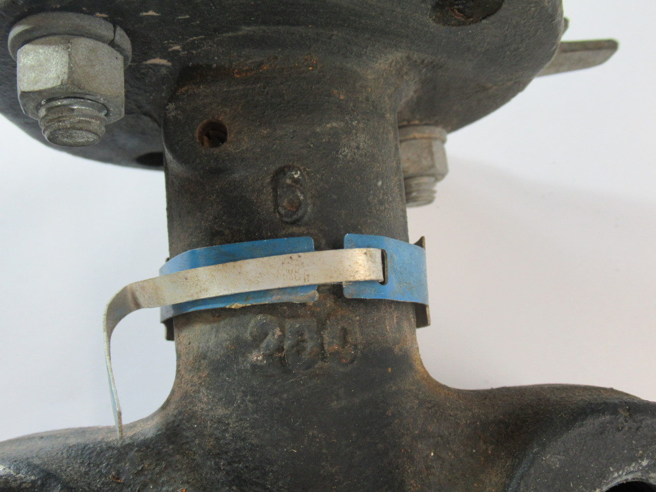 Milwaukee Valve CL223E A6 Lug Butterfly Valve 6" Cast Iron Body SHELF WEAR USED