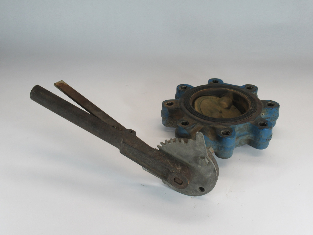 Milwaukee Valve CL223E A4 Lug Butterfly Valve 4" Cast Iron Body SHELF WEAR USED