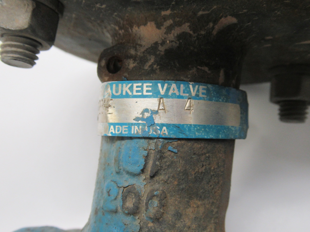Milwaukee Valve CL223E A4 Lug Butterfly Valve 4" Cast Iron Body SHELF WEAR USED