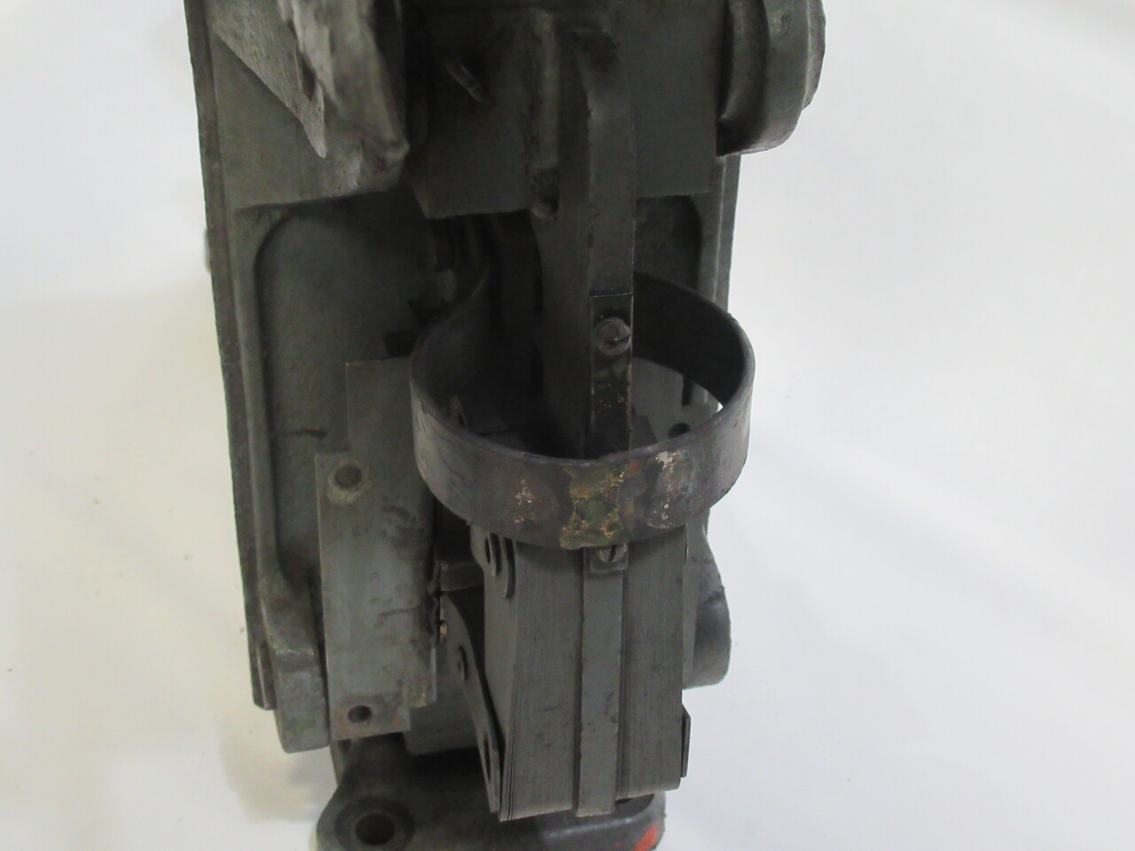 BTH F527980/1/27 Type AC Perigrip Brake 100LB-FT 550V 90W 1INS Max Clapper USED