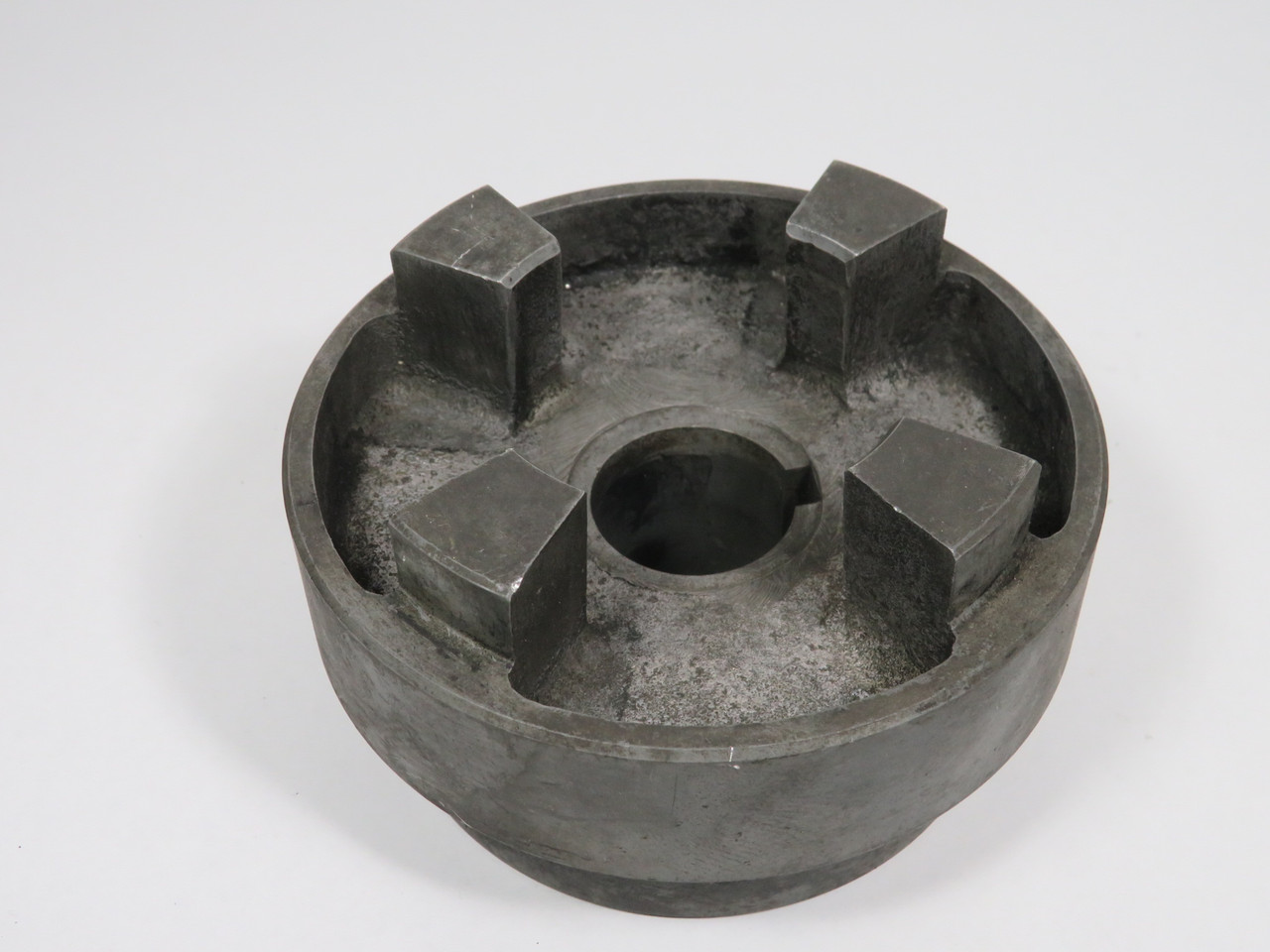 Magnaloy M50010810 Model 500 Jaw Coupling Hub 1-1/4" Bore 5/16” KW USED