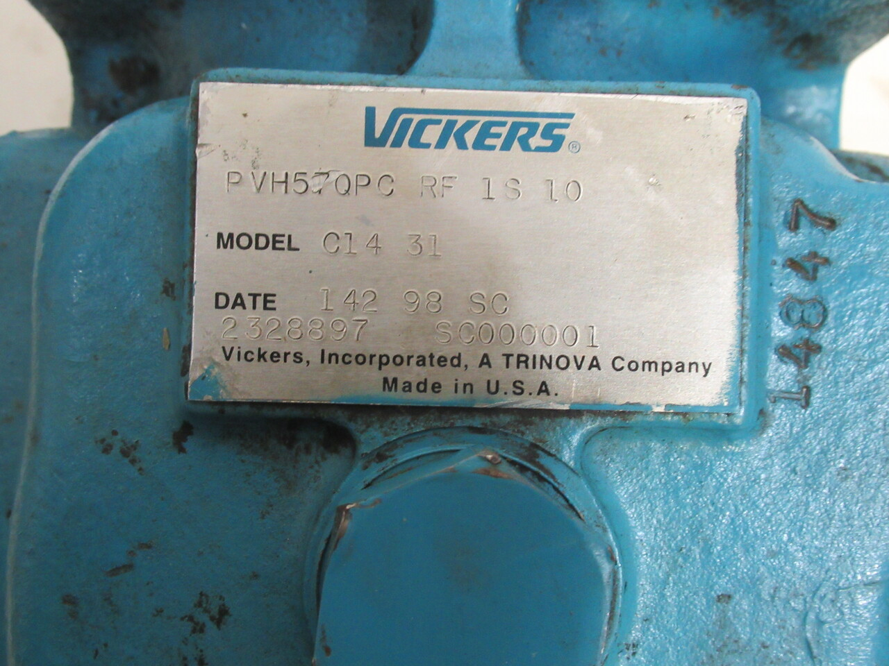 Vickers PVH57QPC-RF-1S-10-C14-31 Piston Pump 57.4cm3/r SHELF WEAR NOP