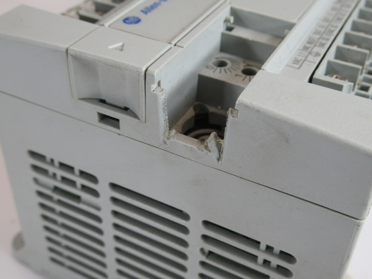 Allen-Bradley 1762-L40BWA Series B Programmable Controller 24VDC SHELF WEAR USED