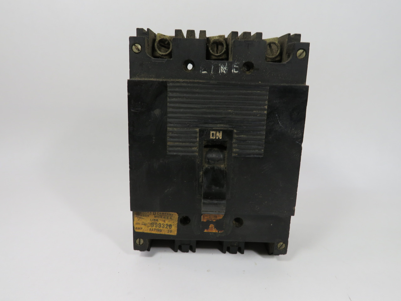 Square D 999320 Circuit Breaker 20A 600VAC 3-Pole DMG LABEL USED