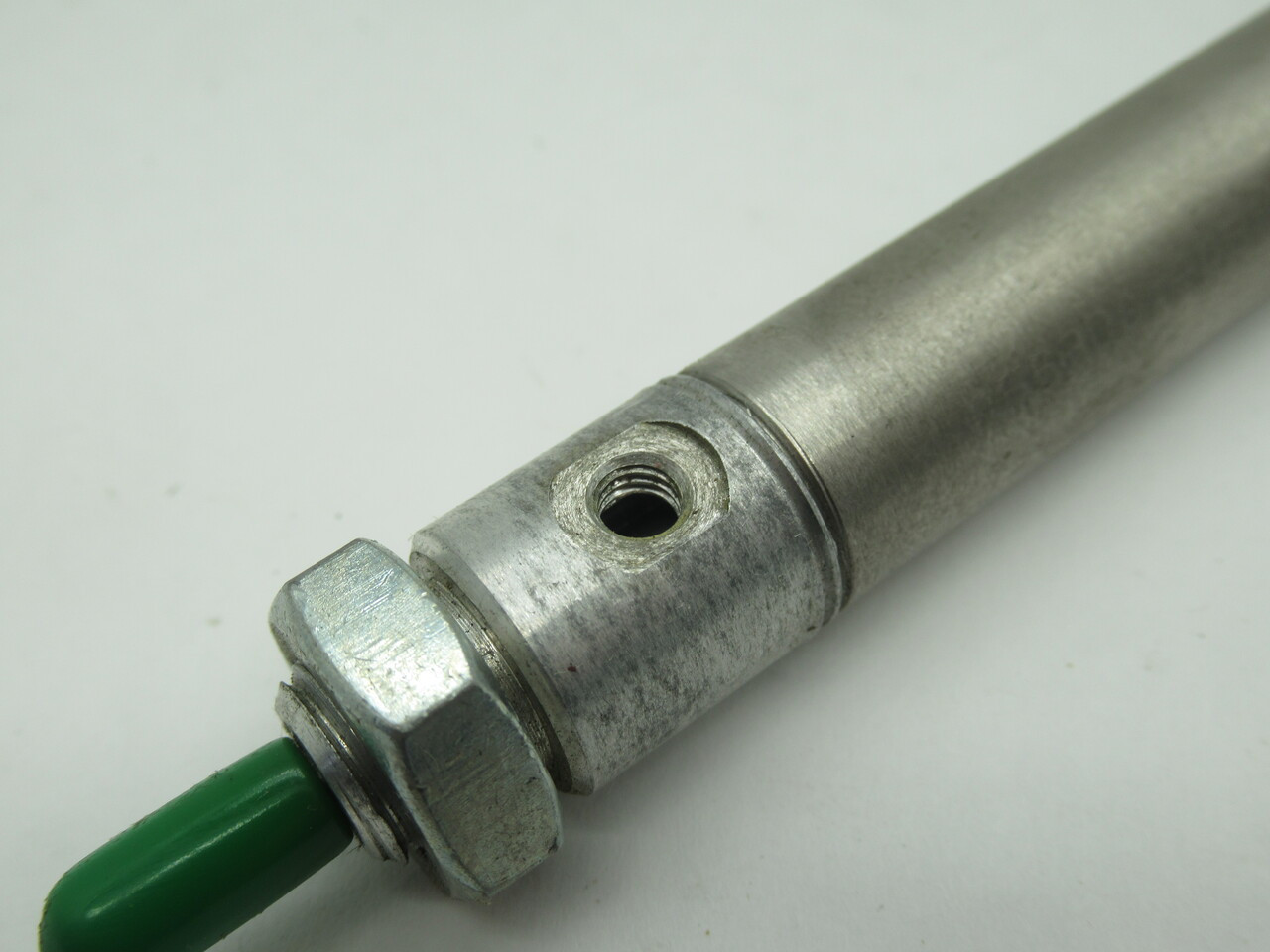 Numatics 0563D01-05I-03 Air Cylinder 9/16" Bore 5.5" Stroke SHELF WEAR NOP