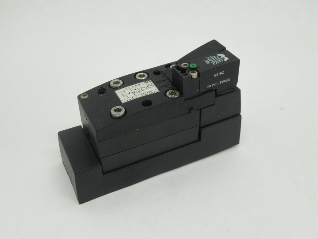 Rexroth 2611-0-9110-1 Solenoid Valve 24VDC 2W 10 bar USED