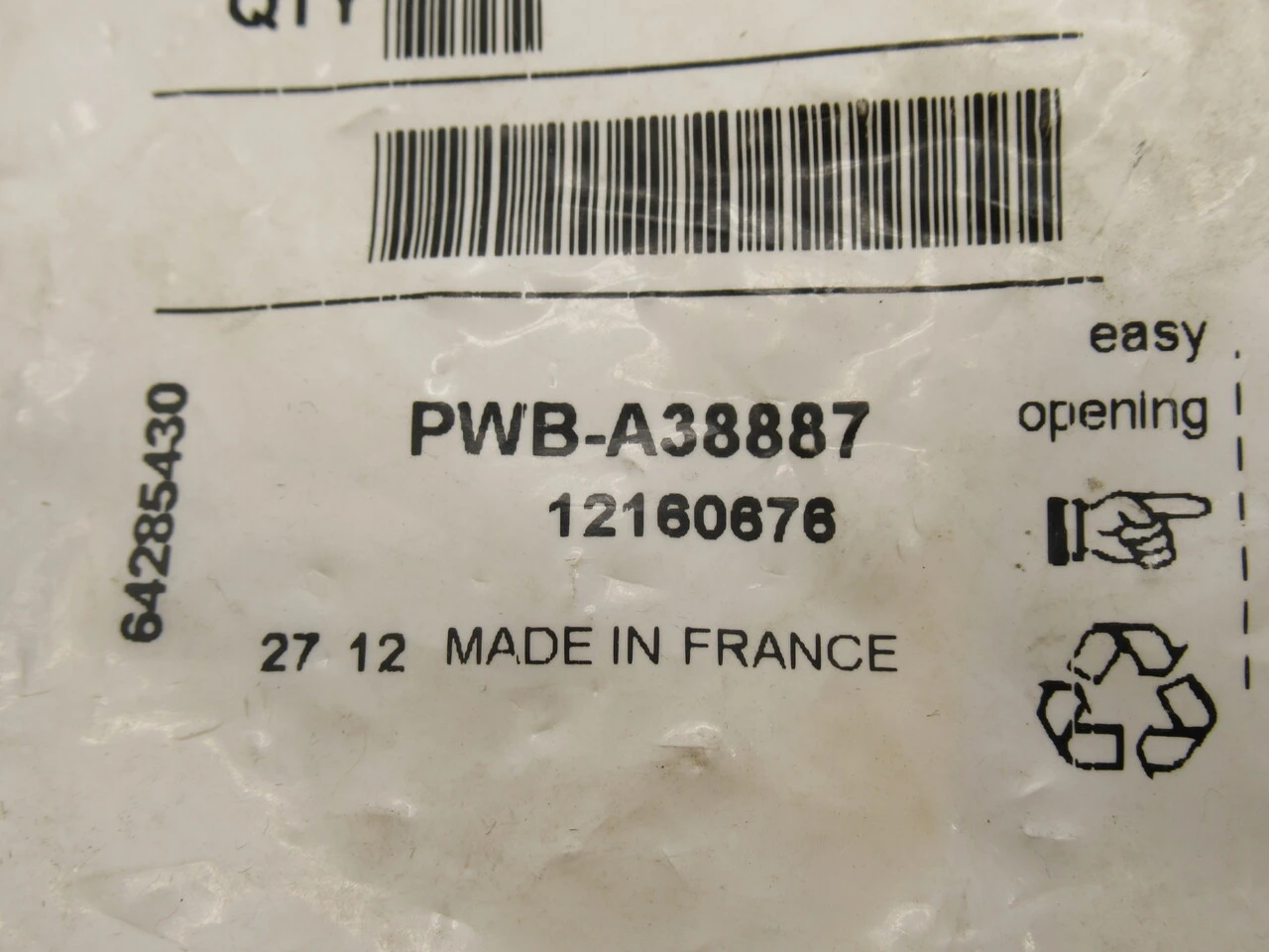 Parker PWB-A38887 Blocking Valve 2/2-Way 1/8" NPT 150 psi RIPPED BAG NWB