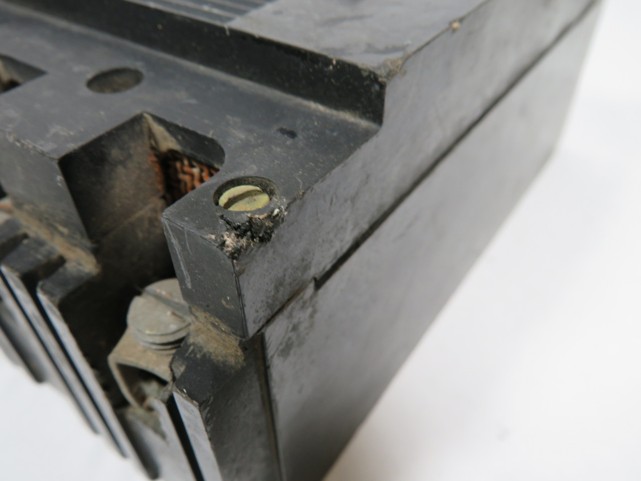 Square D 999330 Circuit Breaker 30A 600VAC 3-Pole CHIPPED USED