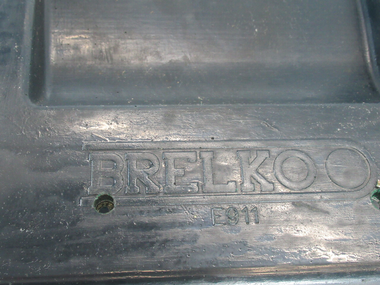 Brelko E911 Single Row Rubber Conveyor Belt Scraper NO SCREWS/SHELF WEAR NOP