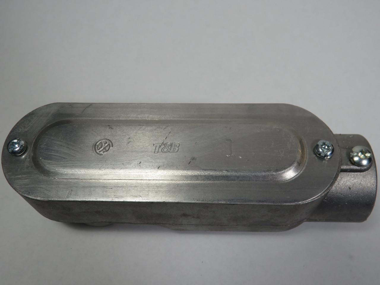 Commander LBA-1 Aluminum Threaded Conduit Body With Set Screws & T&B Cover NOP