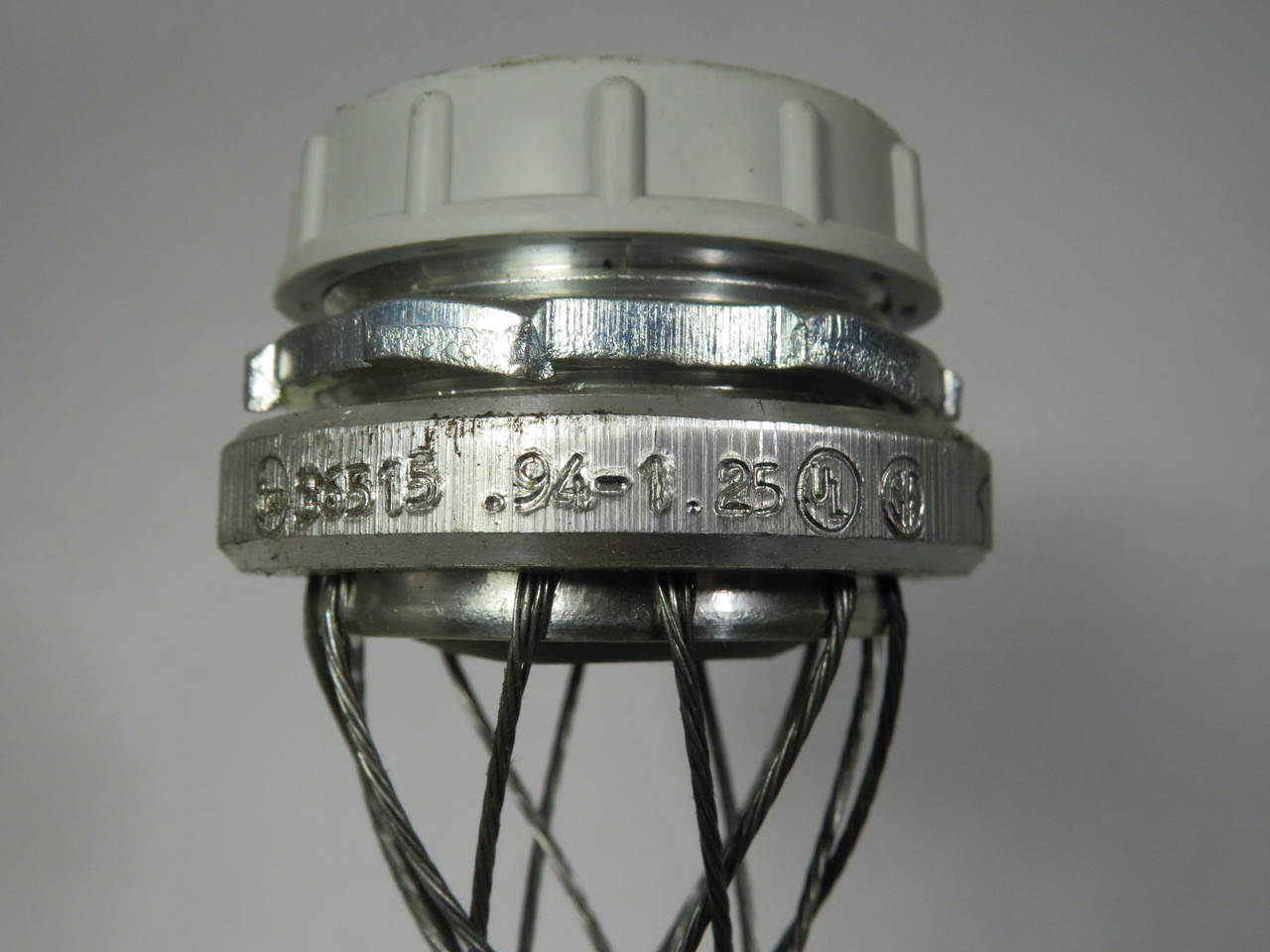 Woodhead 36515 Cable Support Grip .94-1.25” Range 11-3/4" Length USED