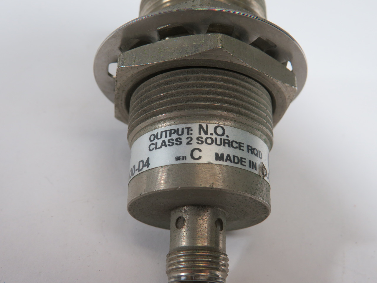 Allen-Bradley 872C-D10NN30-D4 Proximity Switch 10mm USED