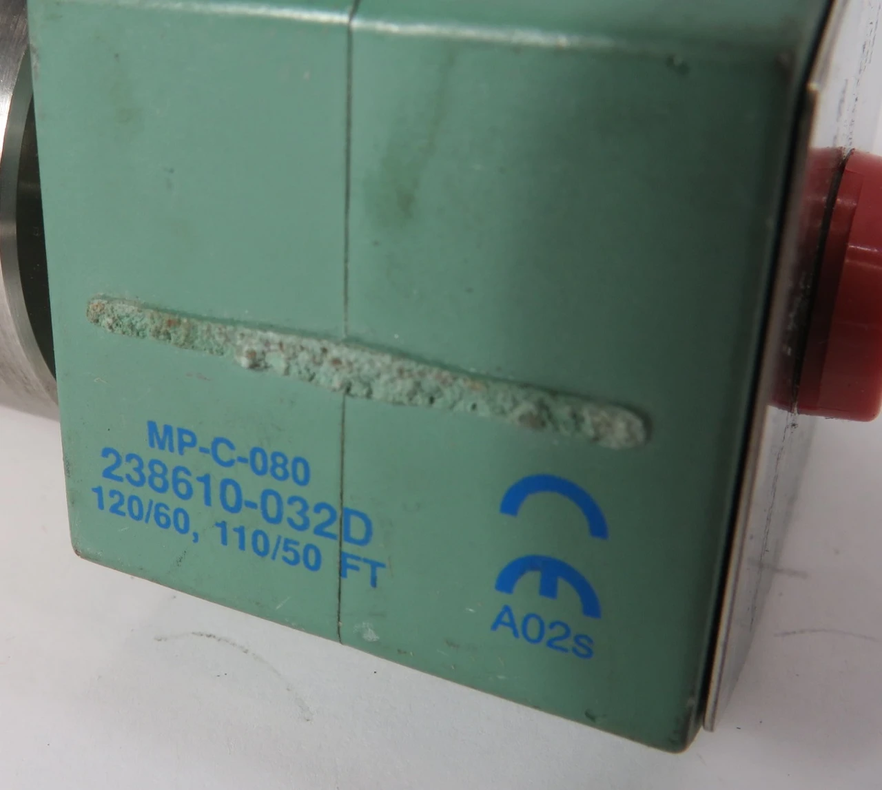 Asco 8262G226 Solenoid Valve 1/4" NPT 90/100 psi 120V 60Hz ADJUSTED BASE USED