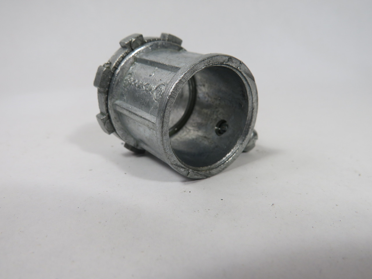 Thomas & Betts TC-222 EMT Set- Screw Connector 3/4" LOT OF 44 USED