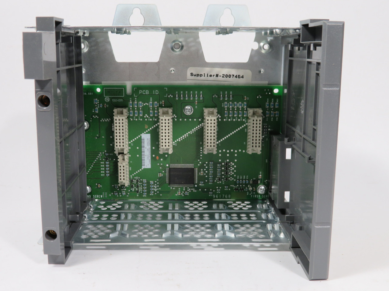 Allen-Bradley 1746-A4 SLC 500 Series B 4-Slot Modular Chassis WRITING ON BOX NEW