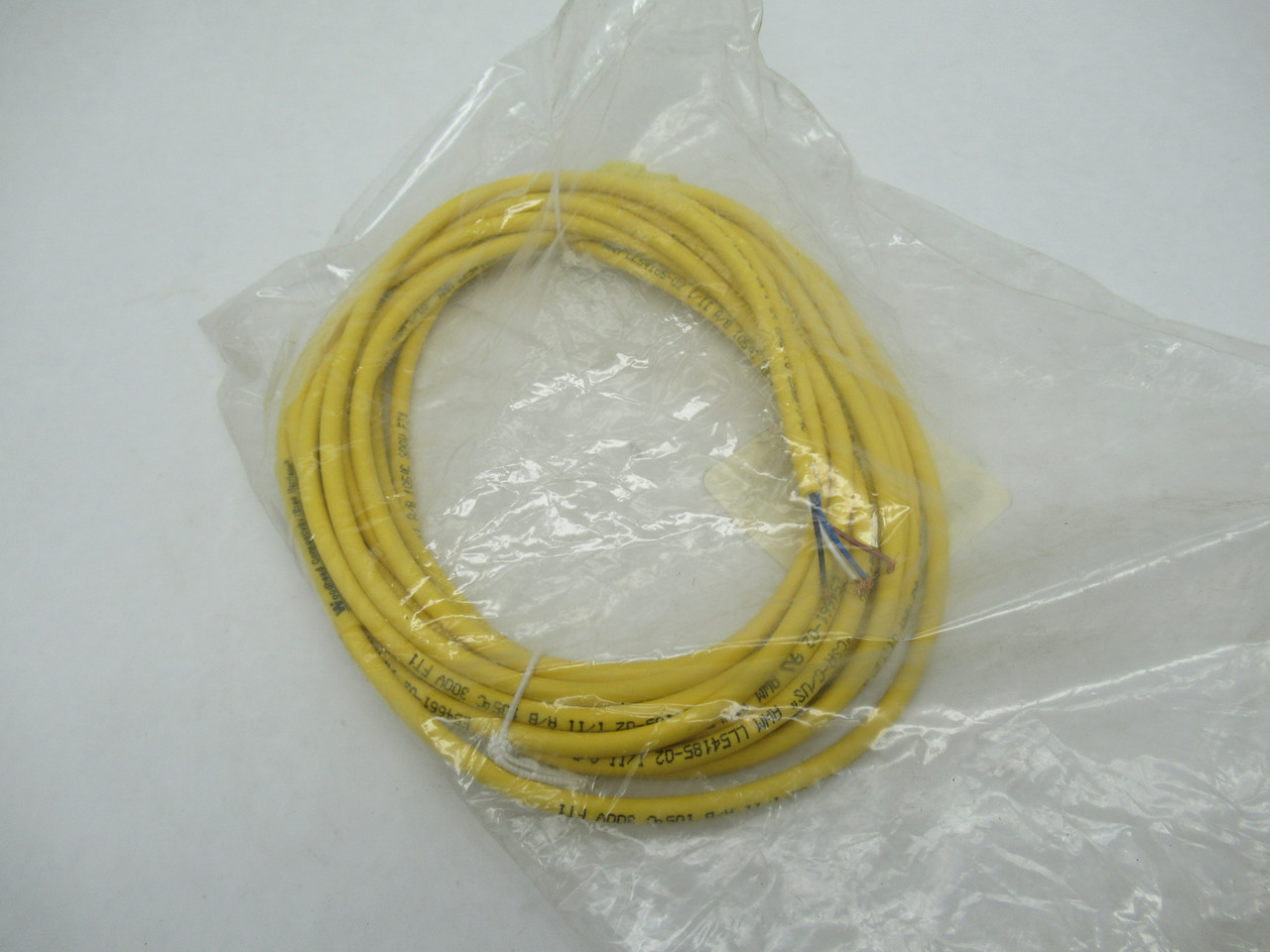 Woodhead 404001A10M050 Single-Ended Cordset 4-Pole Female 90D 5m Length NWB